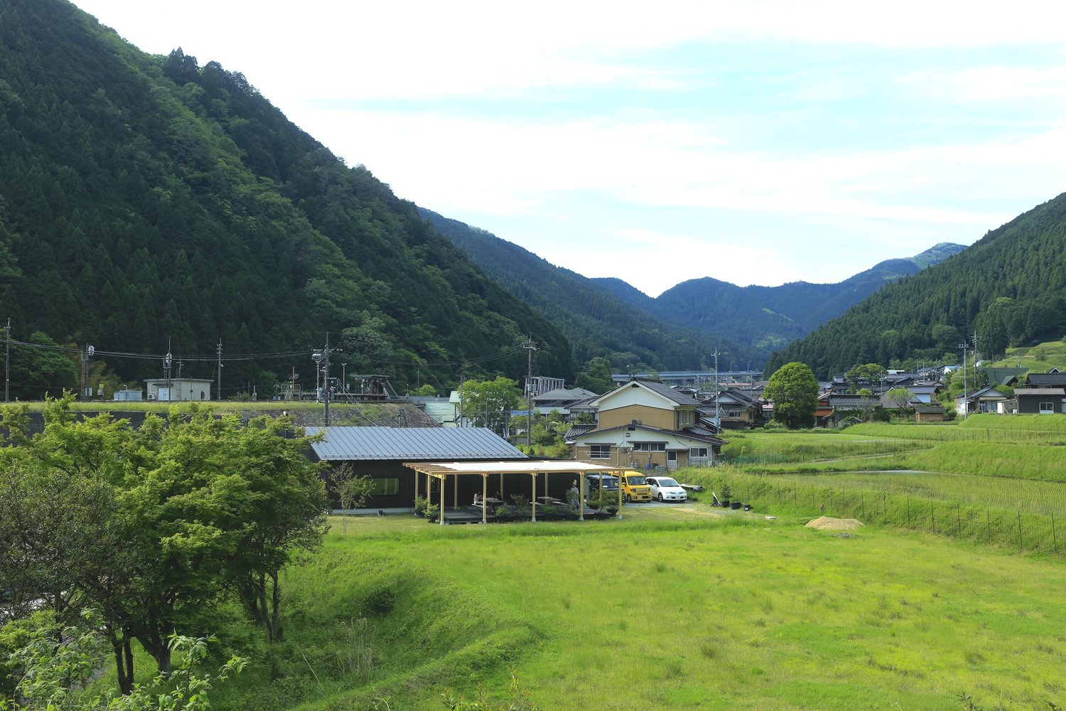 岡山県北東部「西粟倉村」に学ぶ、約1300人の村で地域資源の好